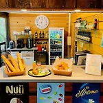 Parque de Campismo Cosy Avec Terrasse Pour 4 Personnes - Api-1-52-919