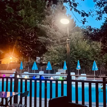 Cosy Avec Terrasse Pour 4 Personnes - Api-1-52-919 Campingplatz *