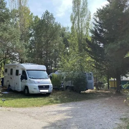 Cosy Avec Terrasse Pour 4 Personnes - Api-1-52-919 Campingplatz