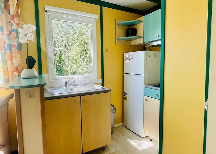 Cosy Avec Terrasse Pour 4 Personnes - Api-1-52-919 مكان تخييم