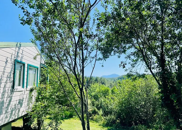 مكان تخييم Cosy Avec Terrasse Pour 4 Personnes - Api-1-52-919 Camon (Languedoc-Roussillon)