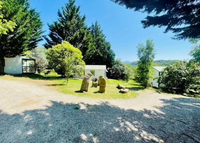 مكان تخييم Cosy Avec Terrasse Pour 4 Personnes - Api-1-52-919 *