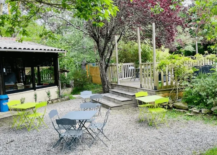 אתר קמפינג Cosy Avec Terrasse Pour 4 Personnes - Api-1-52-919 *