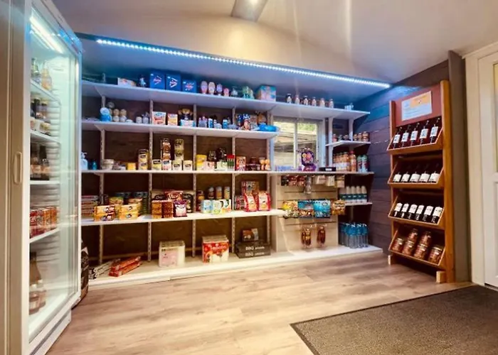 مكان تخييم Cosy Avec Terrasse Pour 4 Personnes - Api-1-52-919 Camon (Languedoc-Roussillon)